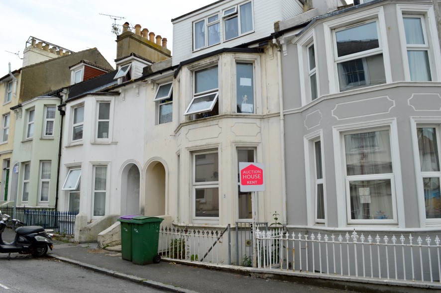 8 Harvey Street, Folkestone, Kent, CT20 1LE