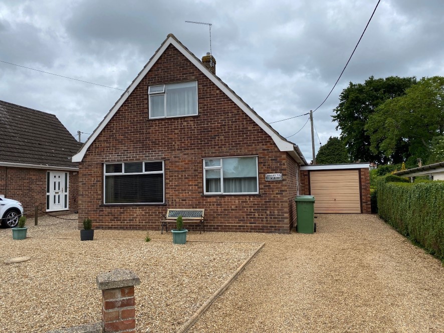 38 Sandhole Lane, Little Plumstead, Norwich, Norfolk, NR13 5HZ