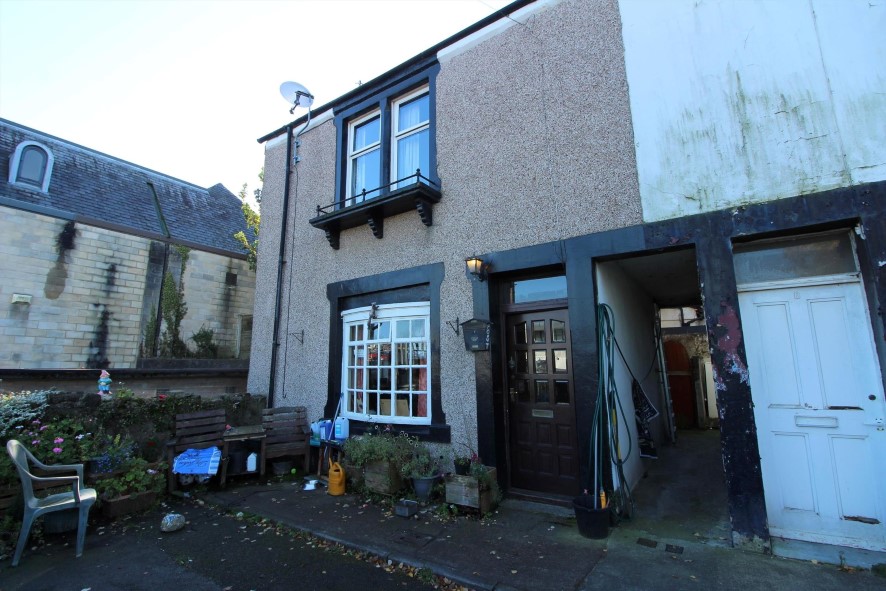 10 Pond Street, Carnforth, Lancashire, LA5 9BN