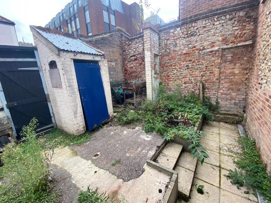 Lot Image