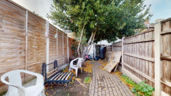 Lot Image