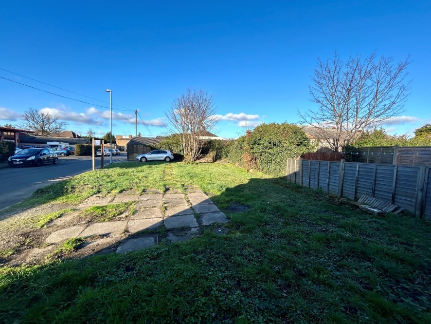 Plot of land with development potential