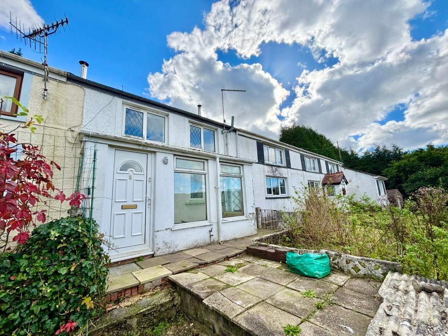 24 Dyffryn Road, Alltwen, Pontardawe, Swansea SA8 3BX