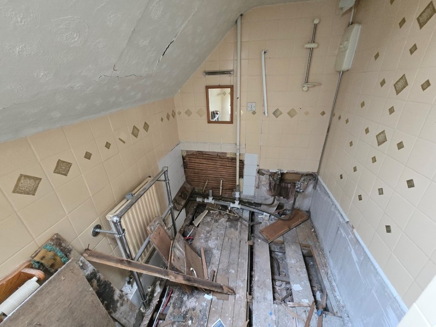 Blackadder Bar, 1 West High Street, Greenlaw, Duns, Berwickshire TD10 6XA