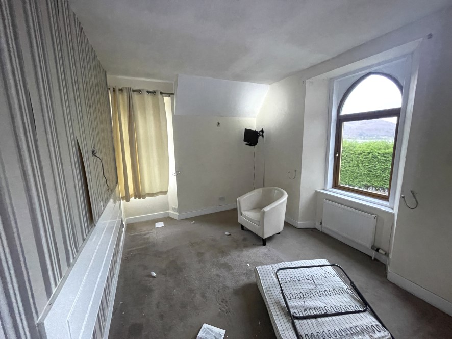 Loch Linnhe House, Achintore Road, Fort William PH33 6RW