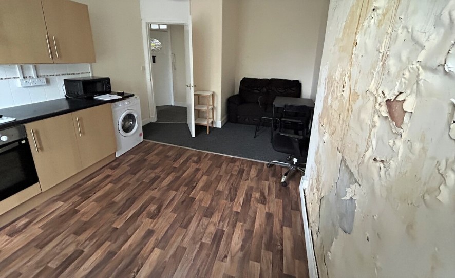 1/2, 2164 Dumbarton Road, 2164 Dumbarton Road, Glasgow, Lanarkshire G14 0JJ