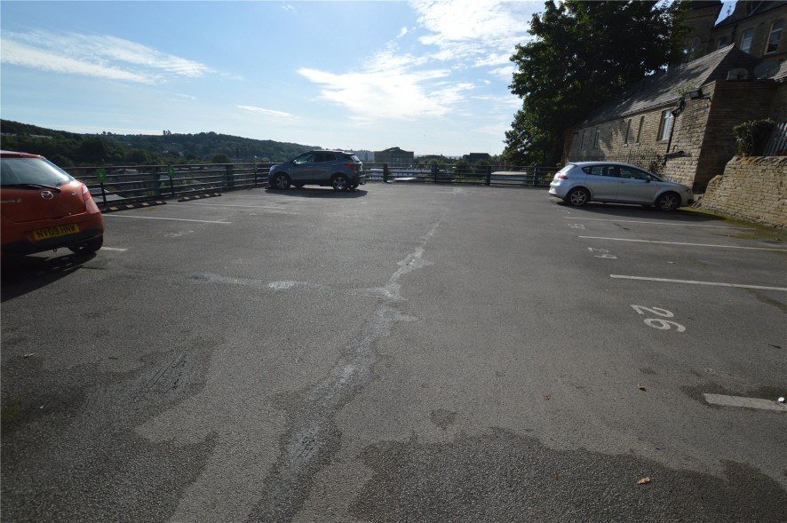 Apt 4 Boothroyds House, 45 Carlton Road, Dewsbury, Dewsbury , West Yorkshire WF13 2NG