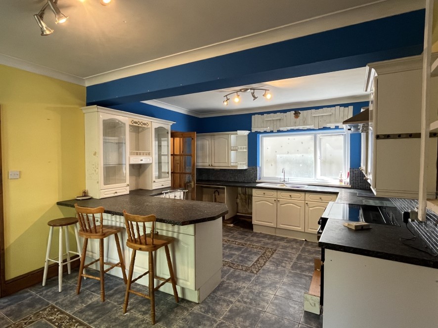 33 Station Road, Upper Brynamman, Ammanford SA18 1SF