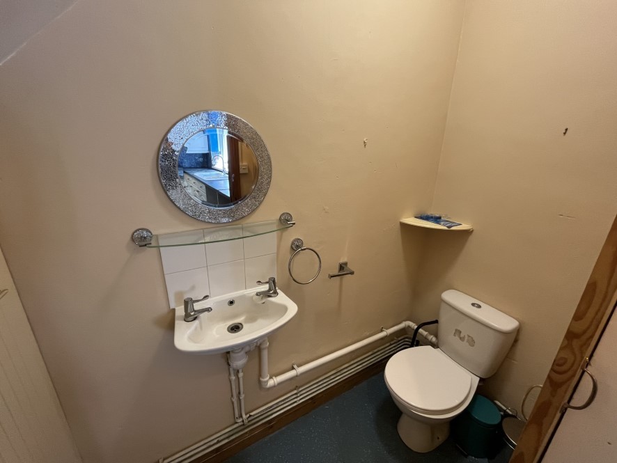 33 Station Road, Upper Brynamman, Ammanford SA18 1SF