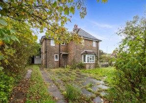 Property for Auction in Sussex & Hampshire - 24 Southdown Road, Seaford, BN25 4PE