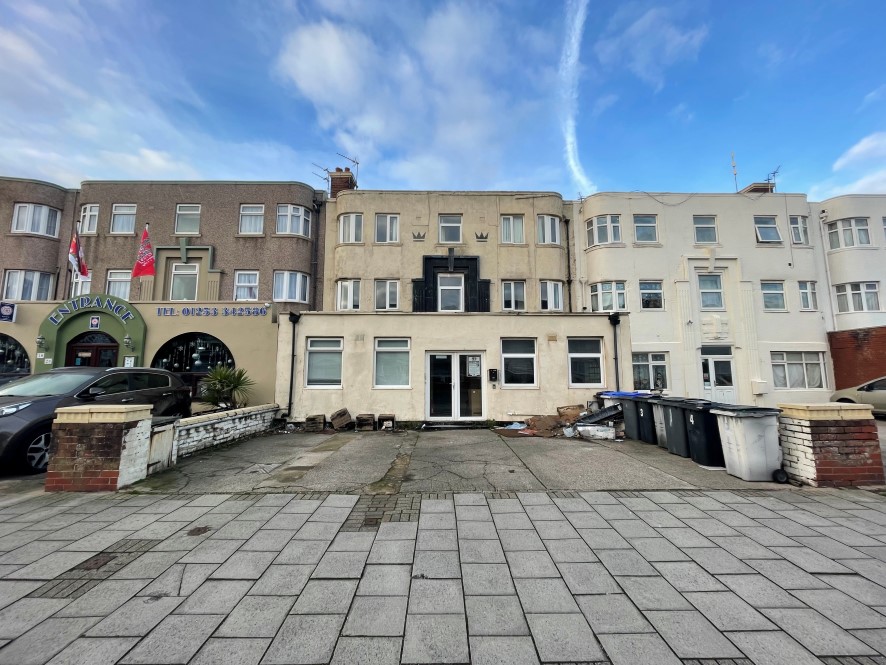 Flat 2, 16 Clifton Drive, Blackpool, Lancashire FY4 1NX