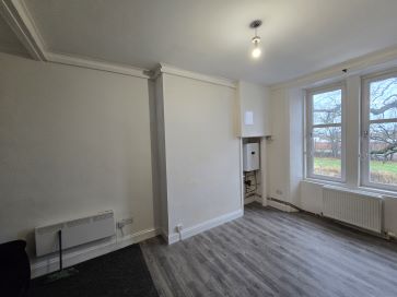 1/2, 2164 Dumbarton Road, 2164 Dumbarton Road, Glasgow, Lanarkshire G14 0JJ