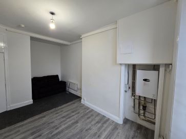 1/2, 2164 Dumbarton Road, 2164 Dumbarton Road, Glasgow, Lanarkshire G14 0JJ