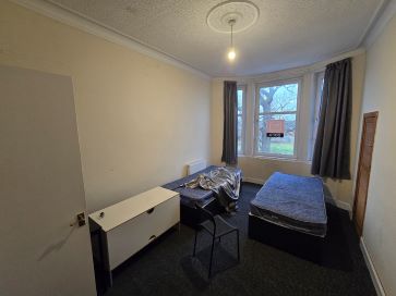 1/2, 2164 Dumbarton Road, 2164 Dumbarton Road, Glasgow, Lanarkshire G14 0JJ