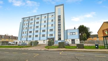 Property for Auction in Bedfordshire and Buckinghamshire - Flat 6, Hampden House, Hitchin Road, ARLESEY, Bedfordshire SG15 6AR