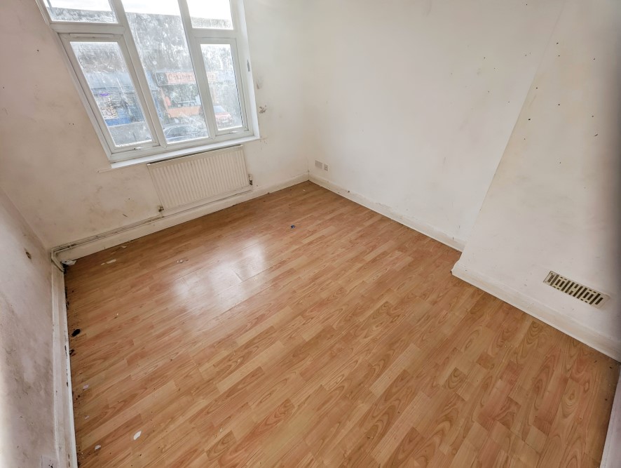 220 Burnaby Road, Radford, Coventry, West Midlands CV6 4AY