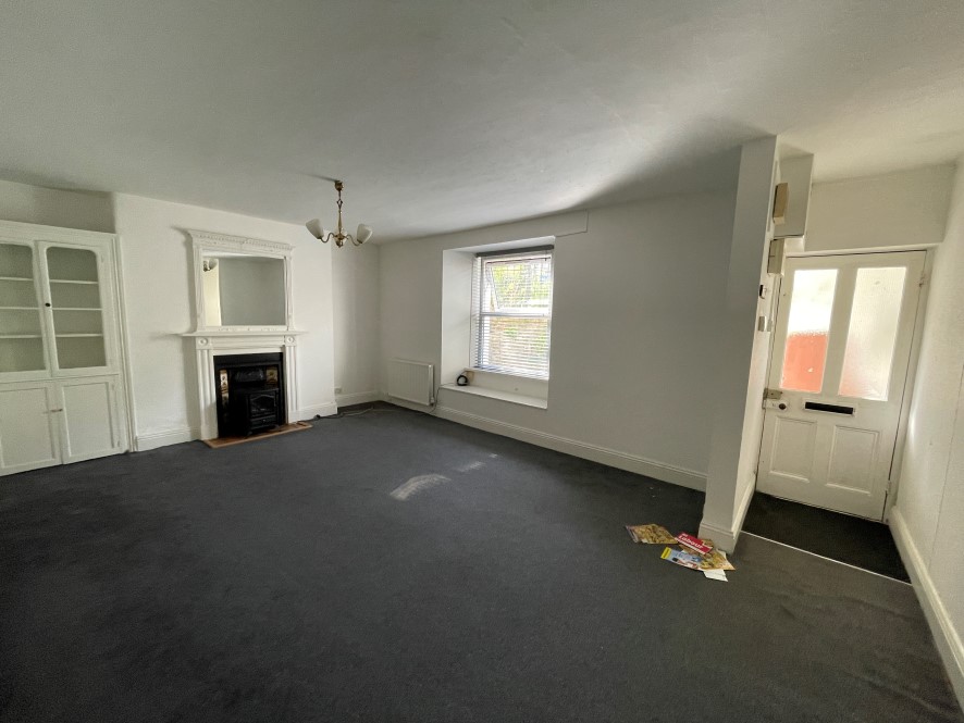 6 Hill Park Crescent, Mutley, Plymouth, Devon PL4 8JW