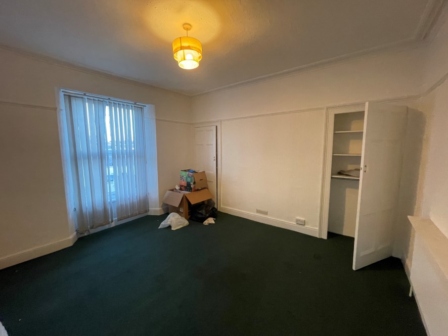 6 Hill Park Crescent, Mutley, Plymouth, Devon PL4 8JW