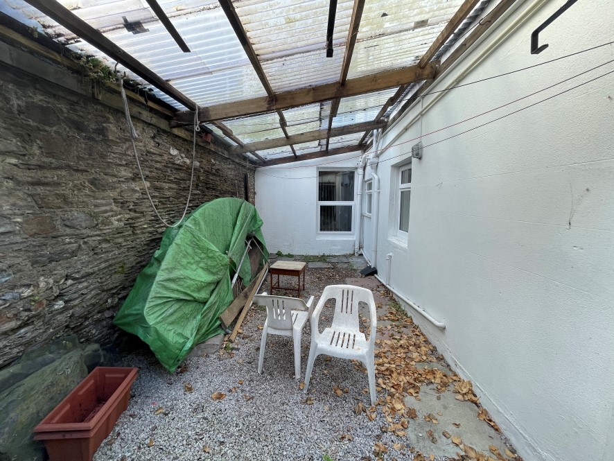 6 Hill Park Crescent, Mutley, Plymouth, Devon PL4 8JW