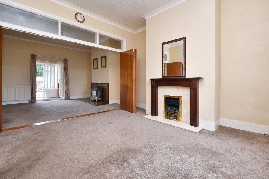 2 Warren Farm Cottages, Micklefield, Leeds, Leeds, West Yorkshire LS25 4BS