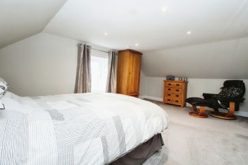 Drumlithie Inn,, Station Road, Drumlithie, Stonehaven, Kincardineshire AB39 3YT