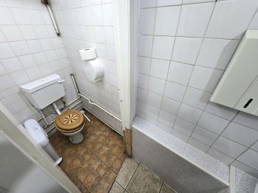 Budds Bar, 6-7 Burns Statue Arcade, Ayr, Ayrshire KA7 1SW