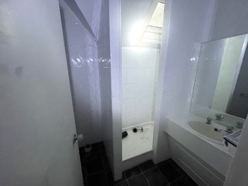 Loch Linnhe House, Achintore Road, Fort William PH33 6RW