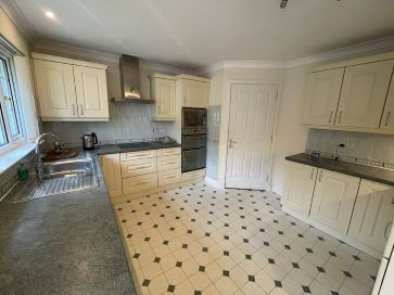 7 The Cottages Auchlochan, Lesmahagow, Lanark, Lanarkshire ML11 0GJ