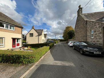 4 Glenwood Cottages, Midmar, Inverurie, Aberdeenshire AB51 7PQ