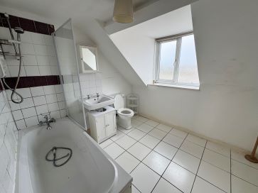 Scrantastic, 40, 40A & 40b  St Cuthbert Street, Kirkcudbright, Dumfries and Galloway DG6 4HZ