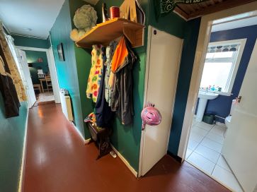 Scrantastic, 40, 40A & 40b  St Cuthbert Street, Kirkcudbright, Dumfries and Galloway DG6 4HZ