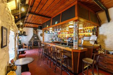 Cross Inn, Cross, Isle of Lewis HS2 0SN