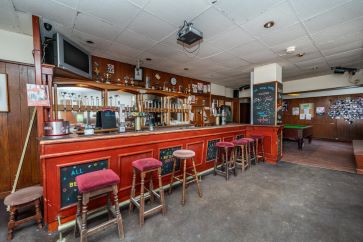 The Royal Hotel, 63 Broad Street, Fraserburgh, Aberdeenshire AB43 9AU