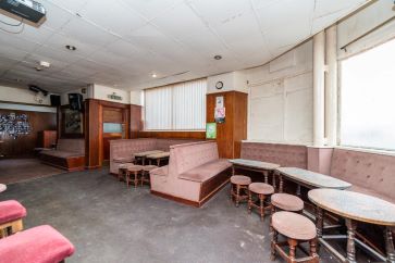 The Royal Hotel, 63 Broad Street, Fraserburgh, Aberdeenshire AB43 9AU