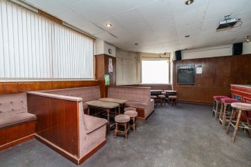 The Royal Hotel, 63 Broad Street, Fraserburgh, Aberdeenshire AB43 9AU