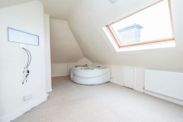 The Royal Hotel, 63 Broad Street, Fraserburgh, Aberdeenshire AB43 9AU