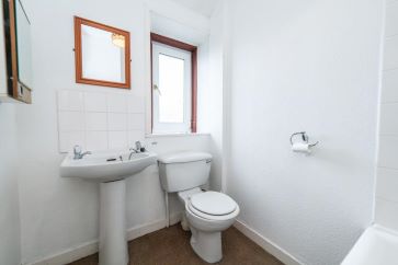 The Royal Hotel, 63 Broad Street, Fraserburgh, Aberdeenshire AB43 9AU