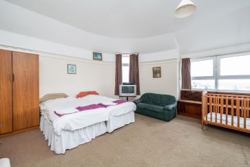 The Royal Hotel, 63 Broad Street, Fraserburgh, Aberdeenshire AB43 9AU