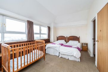 The Royal Hotel, 63 Broad Street, Fraserburgh, Aberdeenshire AB43 9AU