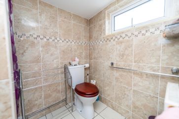 The Royal Hotel, 63 Broad Street, Fraserburgh, Aberdeenshire AB43 9AU