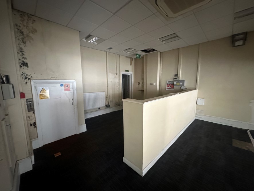 9-11 College Street, Ammanford, Carmarthenshire SA18 3AB