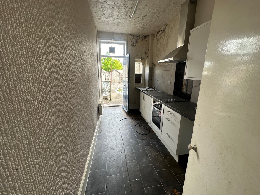 9-11 College Street, Ammanford, Carmarthenshire SA18 3AB