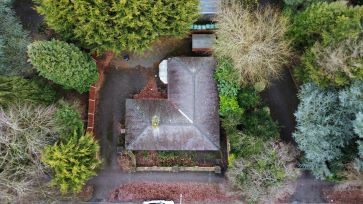 Property for Auction in Leicestershire - 51 Manor Road, Oadby, Leicester, Leicestershire, LE2 2LL