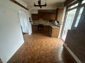 125 Linley Crescent, Romford, Essex, RM7 8RB