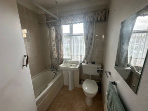 125 Linley Crescent, Romford, Essex, RM7 8RB