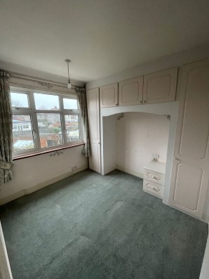 125 Linley Crescent, Romford, Essex, RM7 8RB