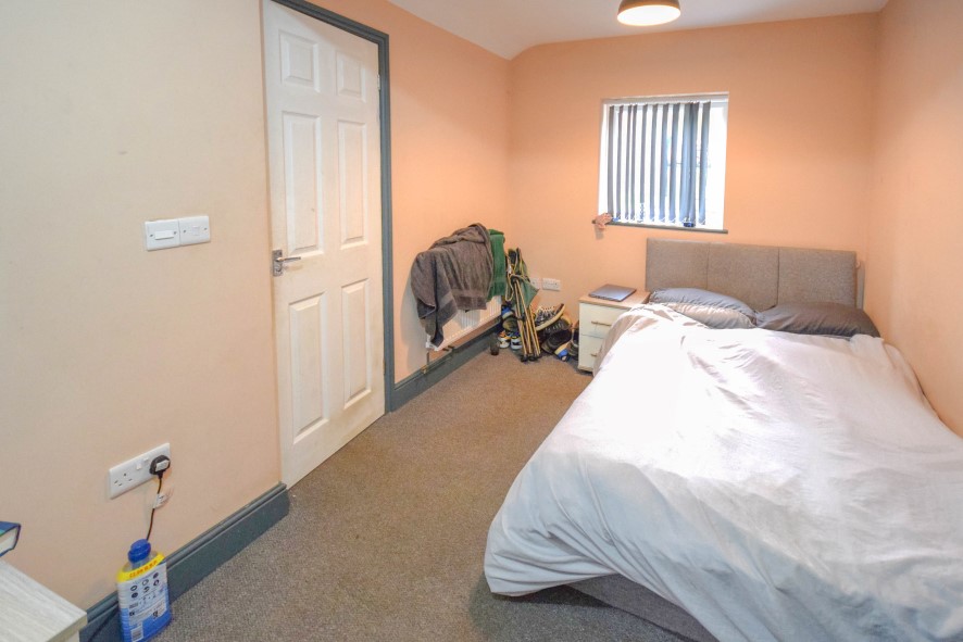 44 Hawthorn Road, Kettering, Northamptonshire, NN15 7HS