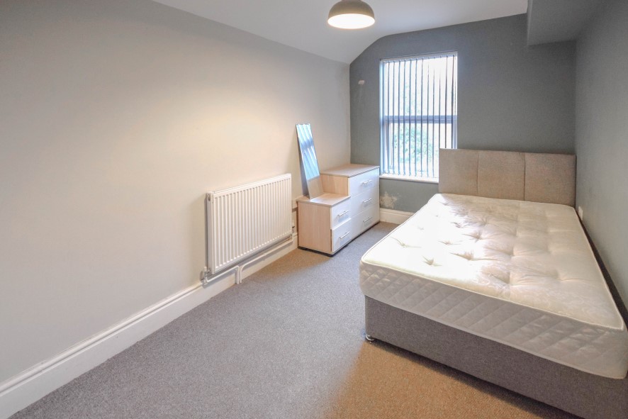 44 Hawthorn Road, Kettering, Northamptonshire, NN15 7HS