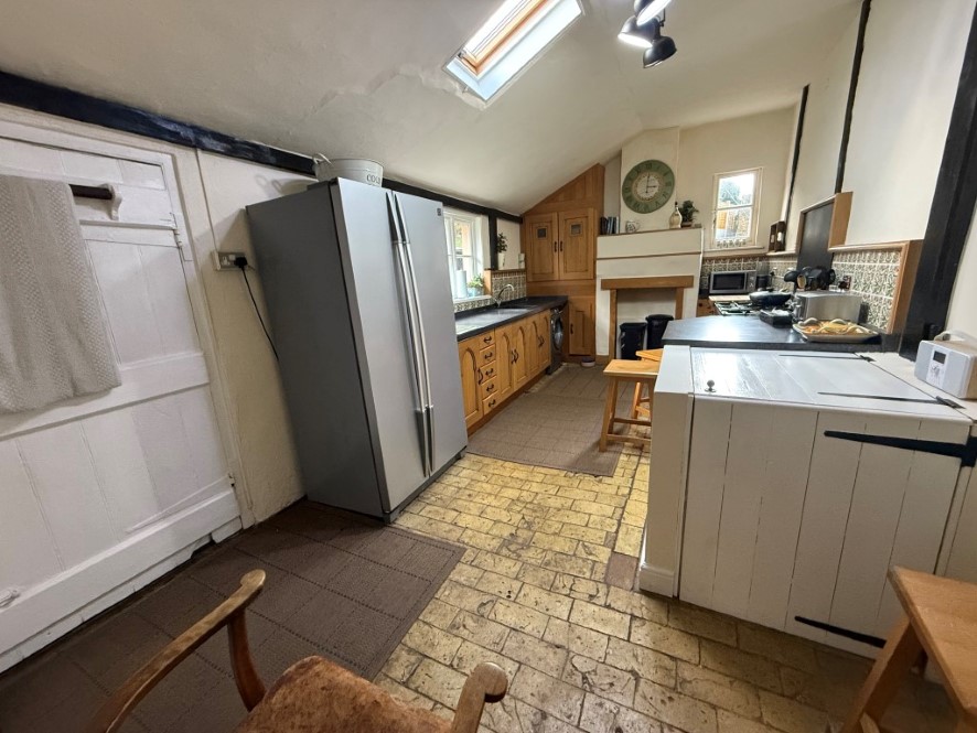 Orchard Cottage, 100 Station Road, Sawbridgeworth, Hertfordshire CM21 9JY