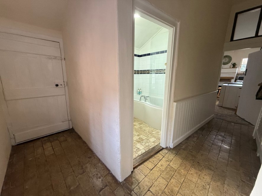 Orchard Cottage, 100 Station Road, Sawbridgeworth, Hertfordshire CM21 9JY